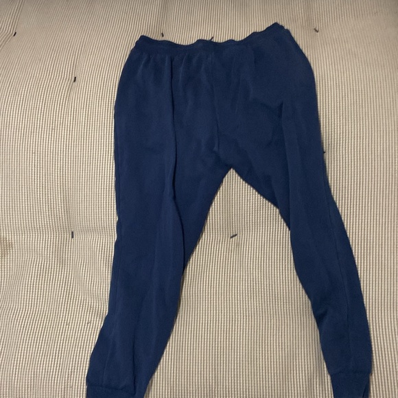 Navy blue guess joggers - Picture 2 of 3